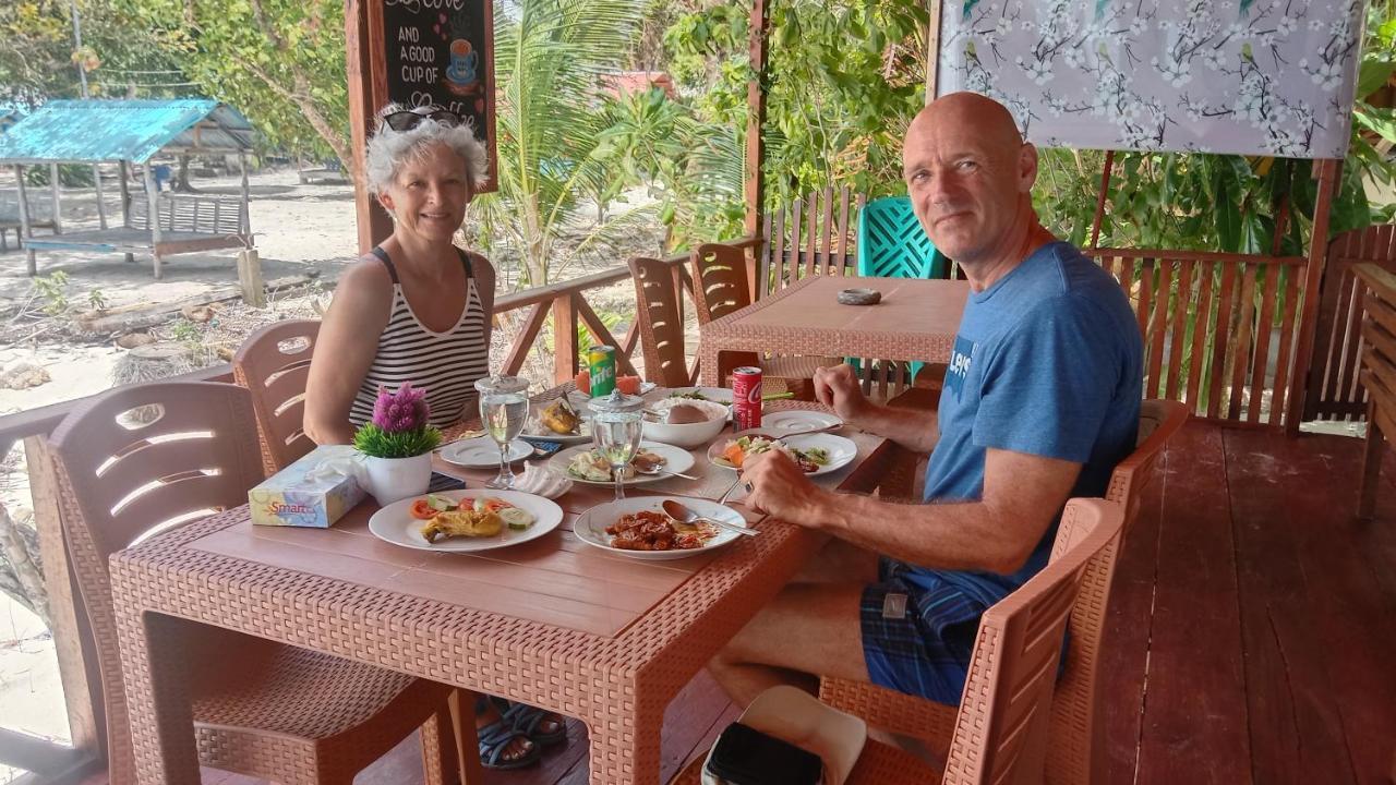 Yohana Cottage Tual Εξωτερικό φωτογραφία